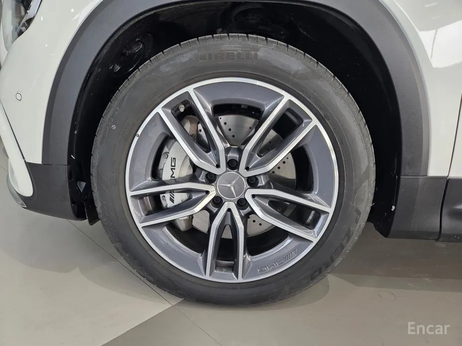Mercedes-Benz GLB-Class 2020 AMG GLB35 4MATIC