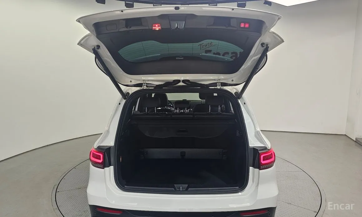 Mercedes-Benz GLB-Class 2020 GLB250 4MATIC