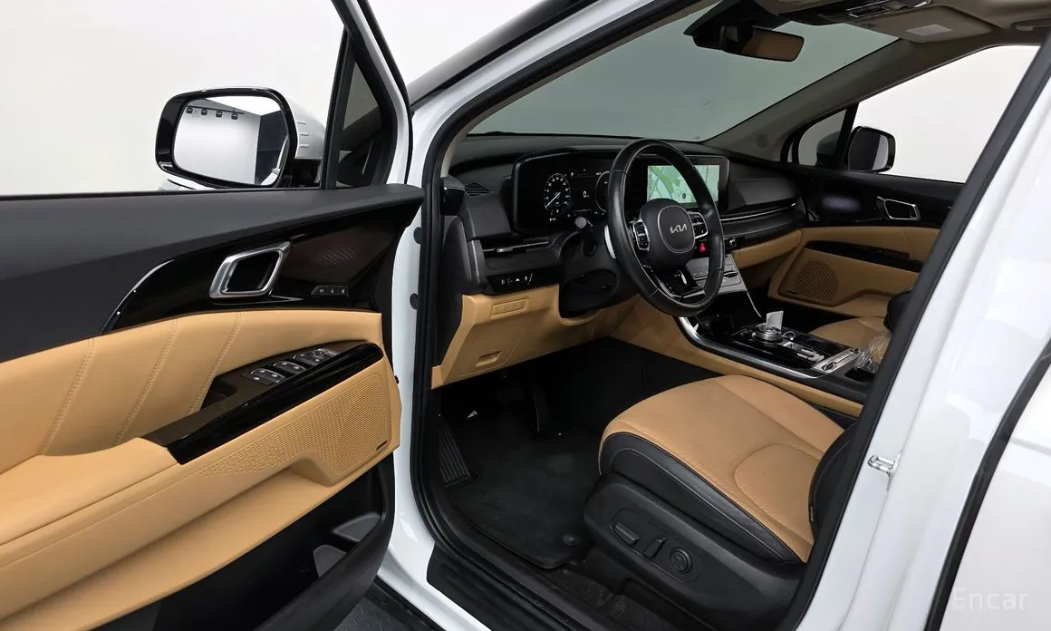 Фото 10 - Kia Carnival