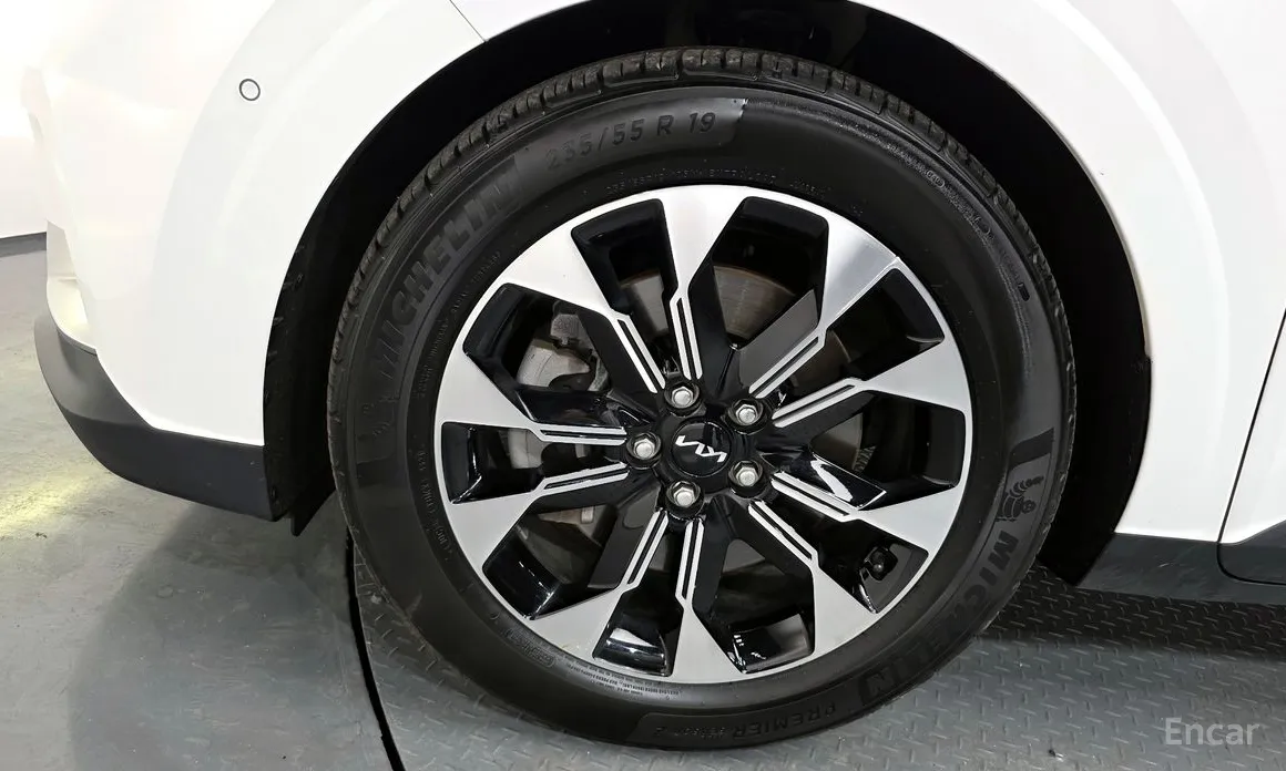 Фото 5 - Kia Carnival