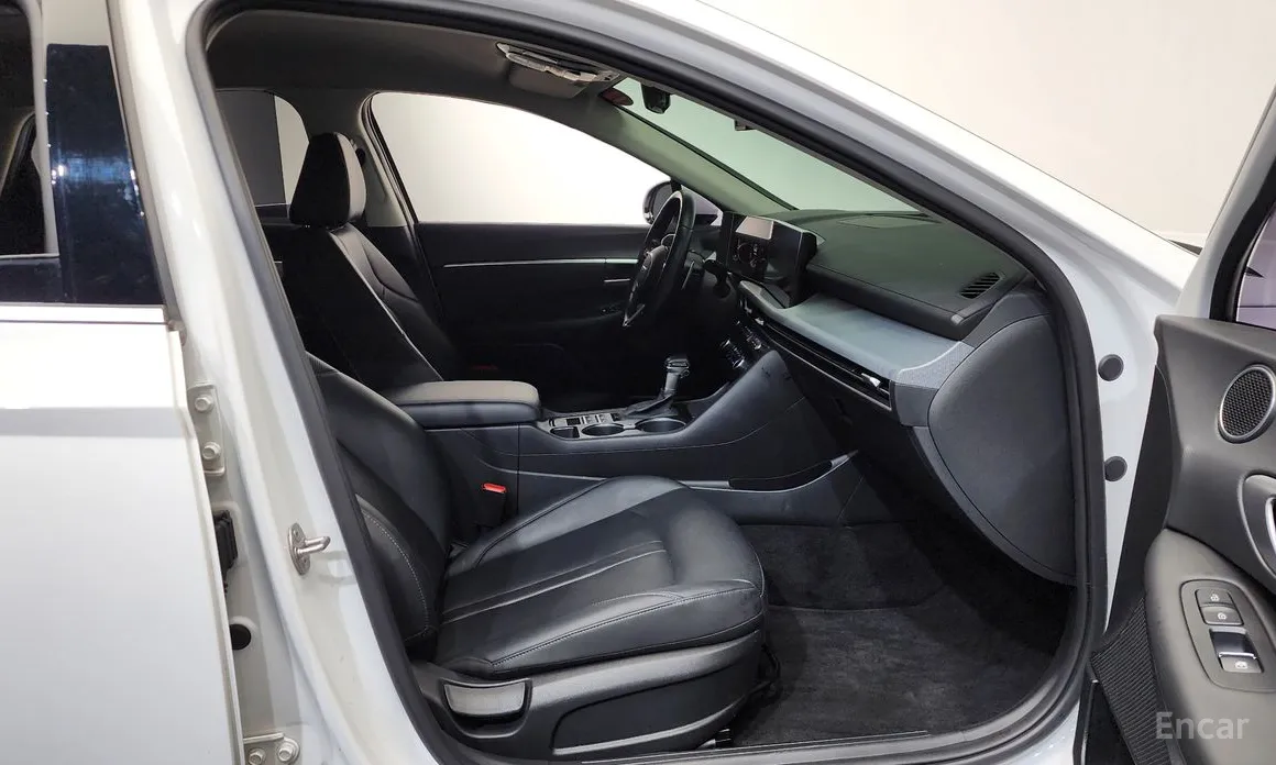 Hyundai Sonata 2023 2.0 LPG(Rent)