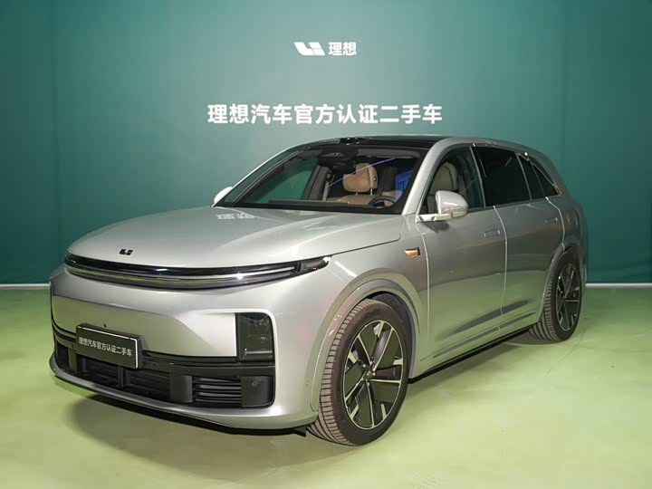 2025 LiXiang L7