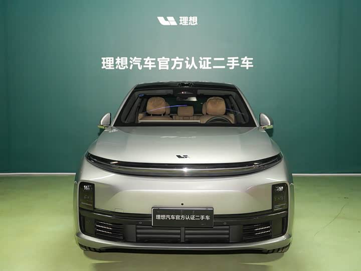 2025 LiXiang L7