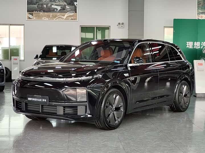 2025 LiXiang L7