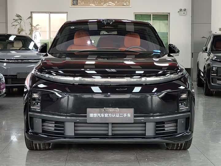 2025 LiXiang L7