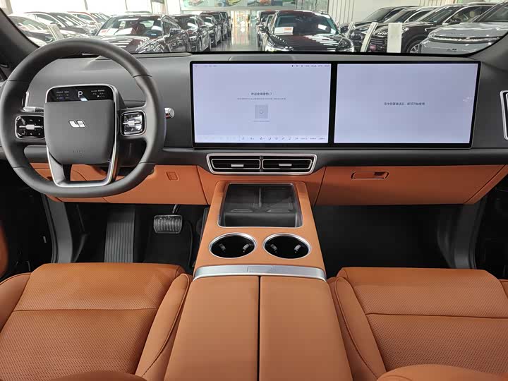 2025 LiXiang L7