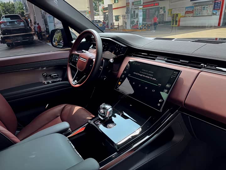 Zdjęcie 8 - Land Rover Range Rover Sport