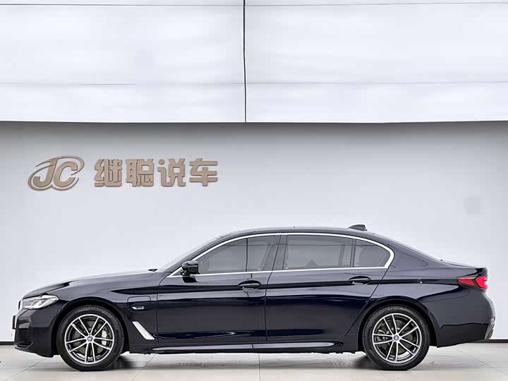 2022 BMW 5 Series Hybrid