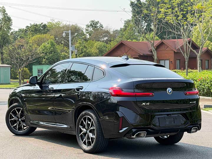BMW X4 2022 2022款 xDrive 25i M运动套装