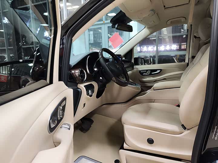 Mercedes-Benz V-Class 2021 2021款 V 260 领航版