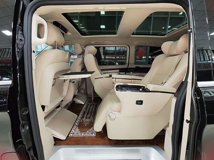 Mercedes-Benz V-Class 2021 2021款 V 260 领航版