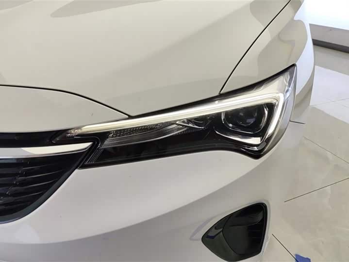 Фото 5 - Buick Verano