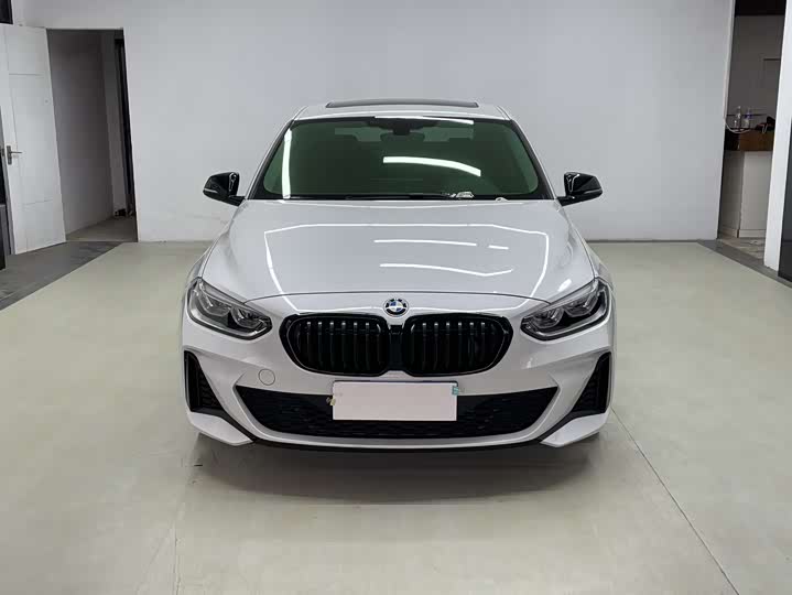 BMW 1 Series 2023 2023款 120i M运动曜夜版