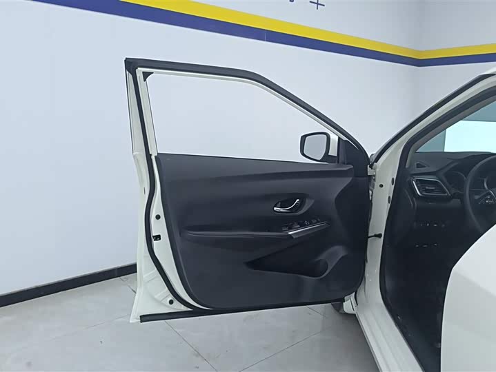 Nissan Lannia 2021 2021款 1.6L CVT炫酷版