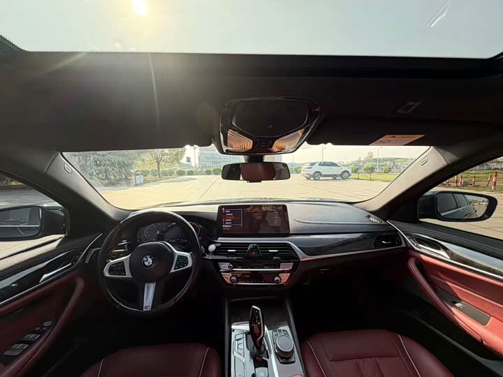 Zdjęcie 6 - BMW 5 Series