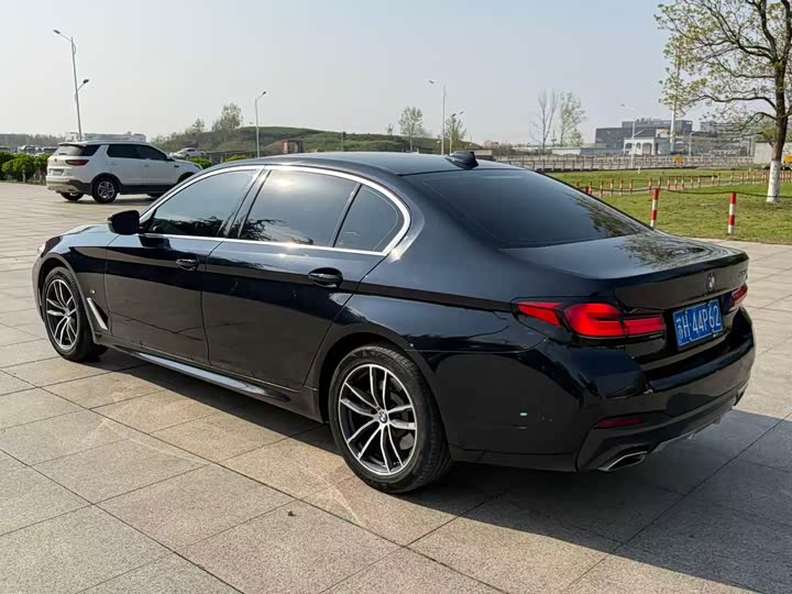 Zdjęcie 7 - BMW 5 Series