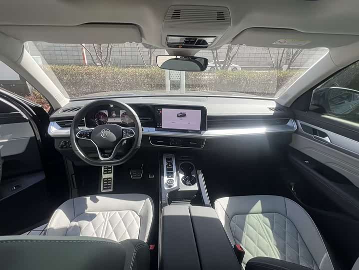 Volkswagen Tavendor 2025 2025款 380TSI 四驱R-Line巡游 众享款
