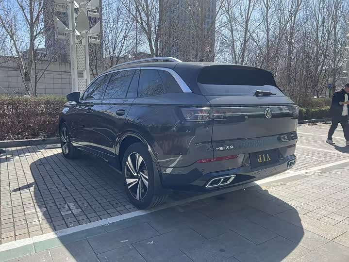 Volkswagen Tavendor 2025 2025款 380TSI 四驱R-Line巡游 众享款