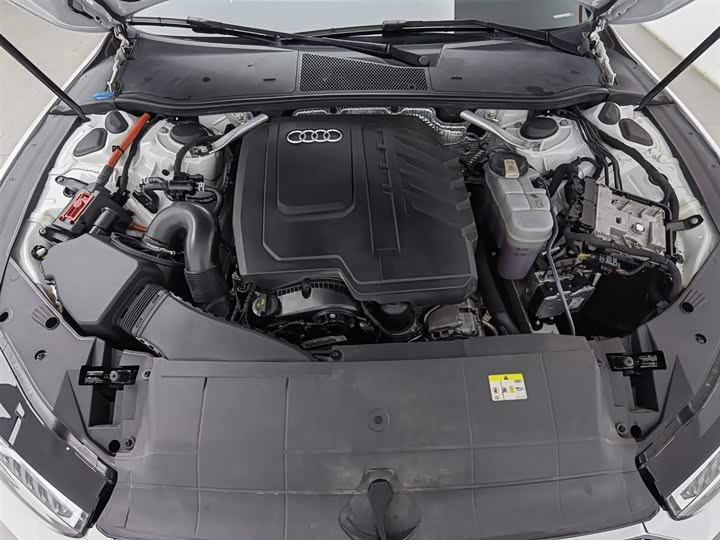 Zdjęcie 6 - Audi A7L