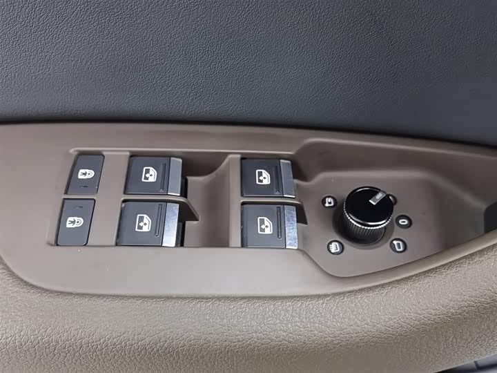 Zdjęcie 9 - Audi A7L