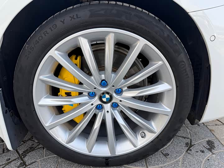 Photo 7 - BMW 5 Series