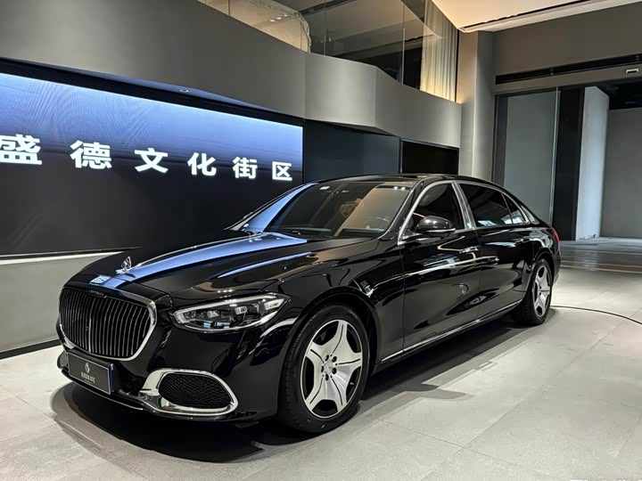 Фото 1 - Mercedes-Benz Maybach S-Class