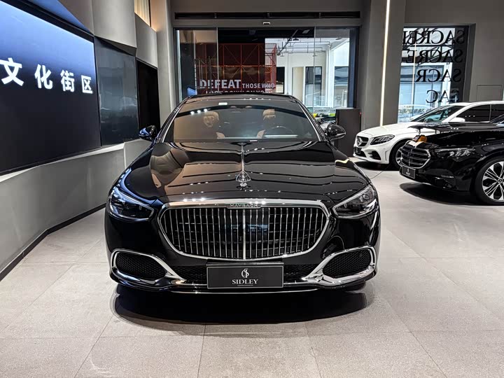 Фото 2 - Mercedes-Benz Maybach S-Class