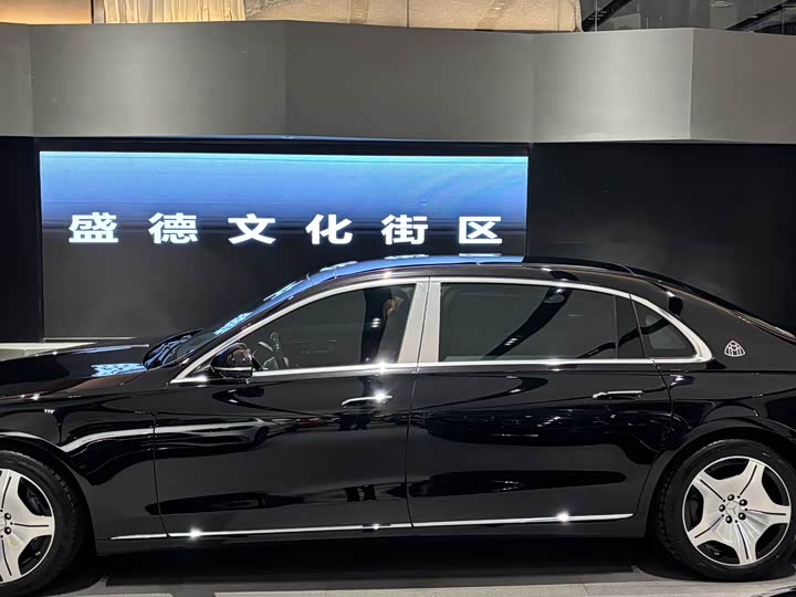 Фото 3 - Mercedes-Benz Maybach S-Class