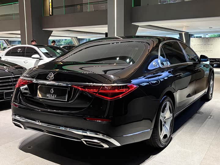 Фото 6 - Mercedes-Benz Maybach S-Class