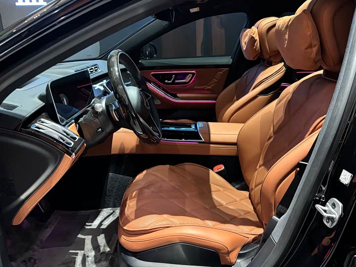 Фото 9 - Mercedes-Benz Maybach S-Class