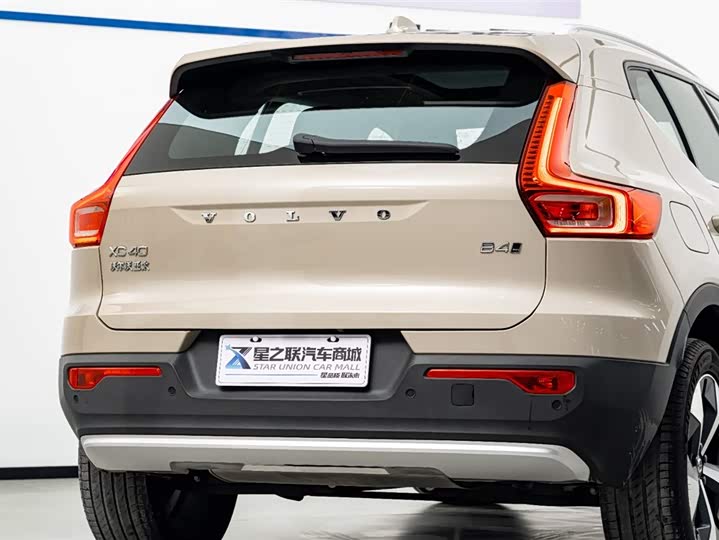 Volvo XC40 2024 2024款 B4 四驱智远豪华版
