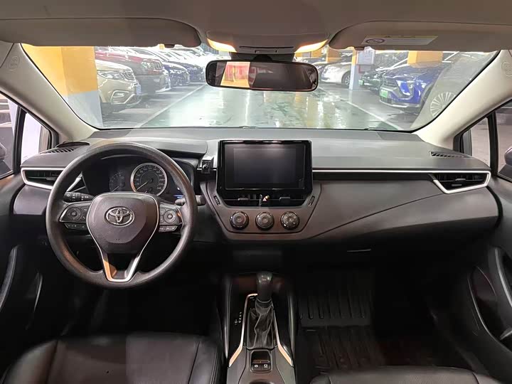 Photo 6 - Toyota Corolla