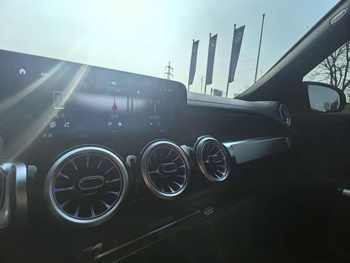 Mercedes-Benz GLB-Class 2024 2024款 GLB 220 动感型