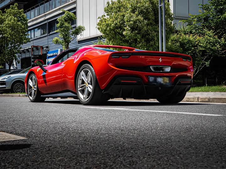 2022 Ferrari 296