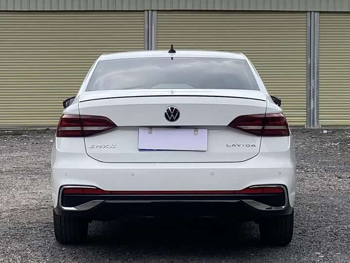 Фото 5 - Volkswagen Lavida