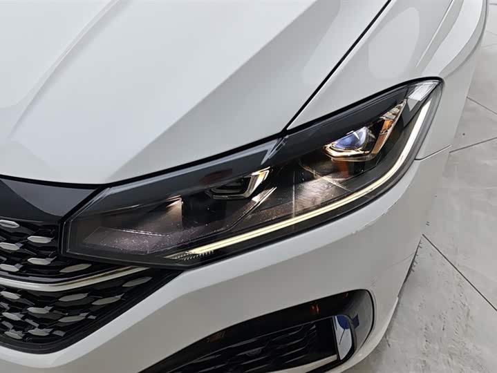 Фото 5 - Volkswagen Lavida