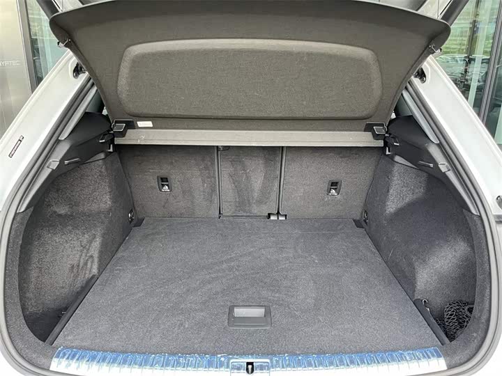 Photo 9 - Audi Q3