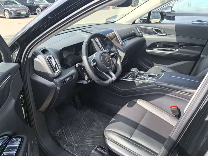 2025 Hongqi HS3 Hybrid