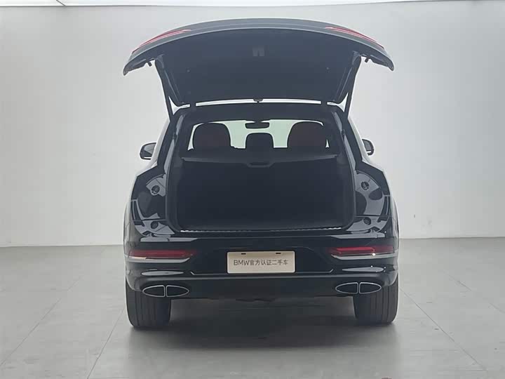 Bentley Bentayga 2024 2024款 4.0T V8 长轴距版