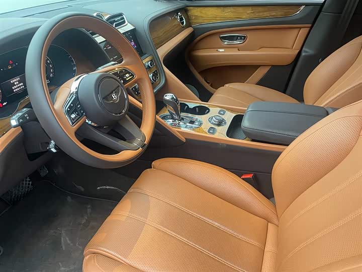 Bentley Bentayga 2024 2024款 4.0T V8 长轴距版