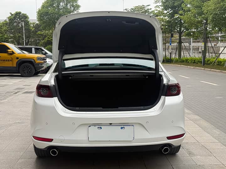 Zdjęcie 8 - Mazda 3 (Axela)