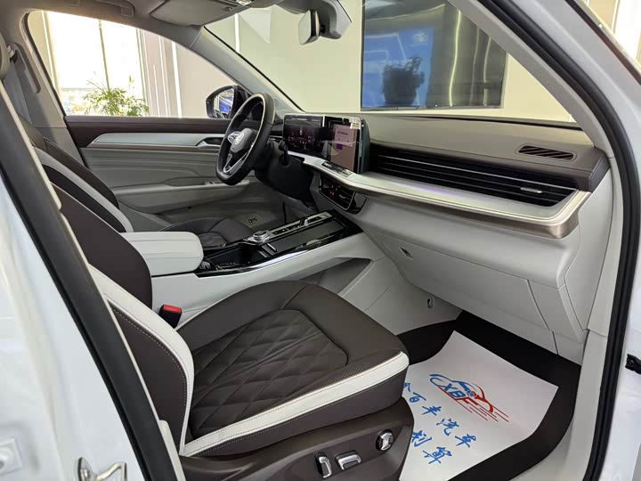 Volkswagen Tavendor 2024 2024款 380TSI 四驱R-Line巡游版