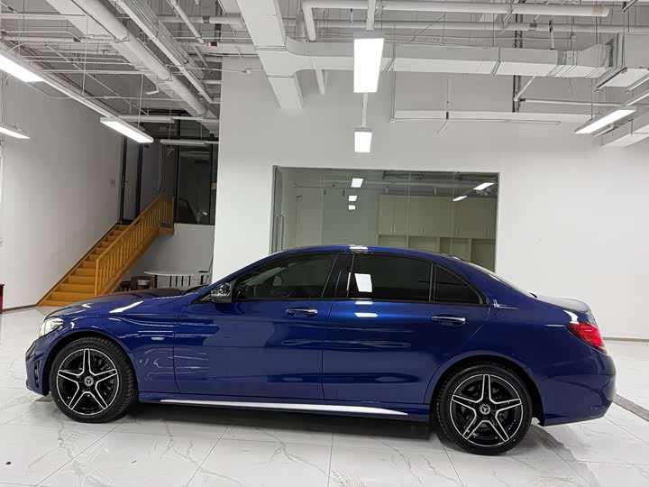 Фото 3 - Mercedes-Benz C-Class
