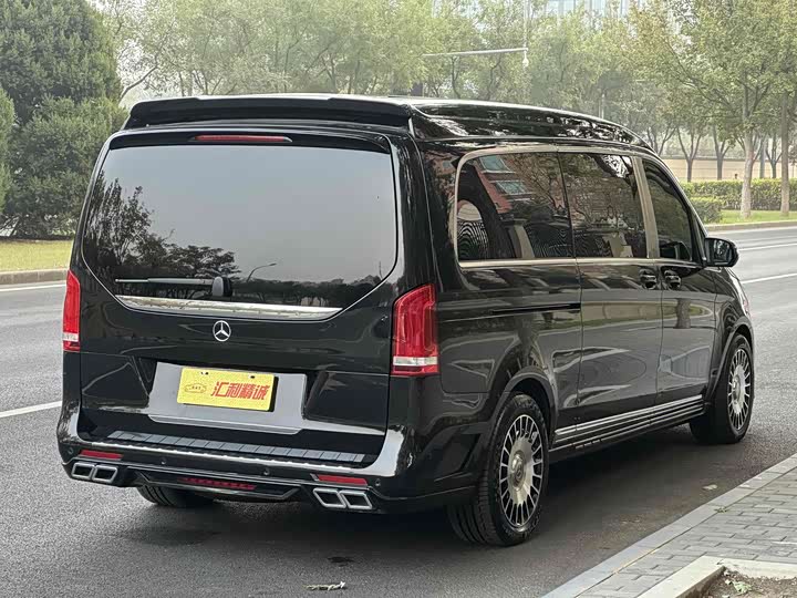 Mercedes-Benz V-Class 2022 2022款 V 260 L 长轴距豪华版