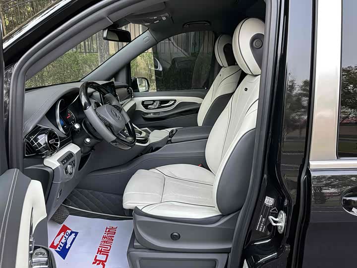 Mercedes-Benz V-Class 2022 2022款 V 260 L 长轴距豪华版