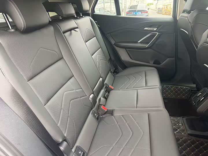 BMW X2 2025 2025款 sDrive25i M运动套装