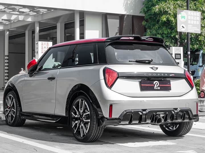 2025 Mini Mini JCW