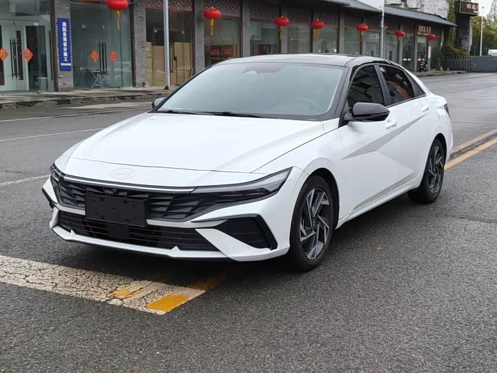 Фото 1 - Hyundai Elantra N line