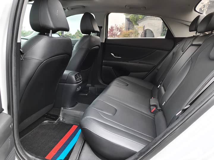 Фото 4 - Hyundai Elantra N line