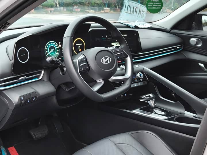 Фото 7 - Hyundai Elantra N line